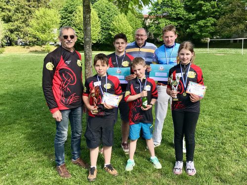 Photopraphie groupe d'enfants vélos avec remise de prix